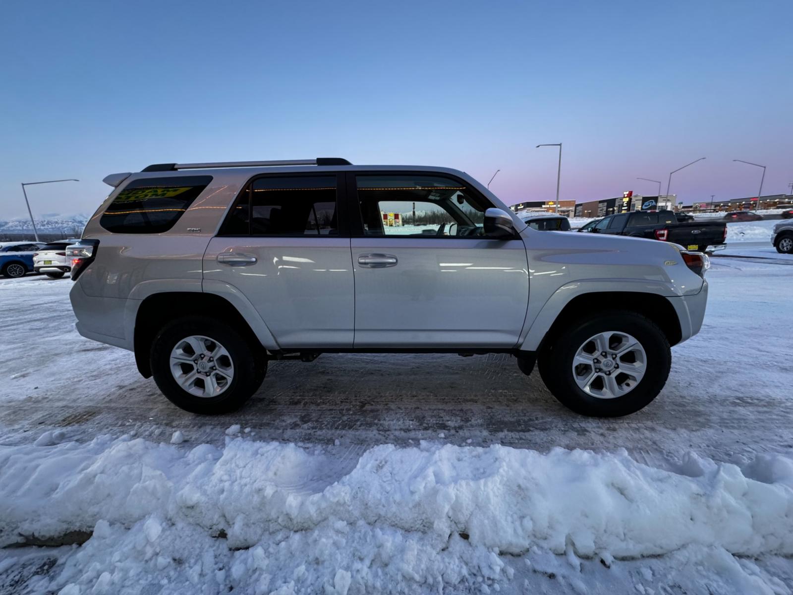 2021 Silver /Gray Toyota 4Runner SR5 (JTEMU5JR7M5) with an 4.0L V6 engine, located at 1960 Industrial Drive, Wasilla, 99654, (907) 376-5555, 61.573475, -149.400146 - Photo #6